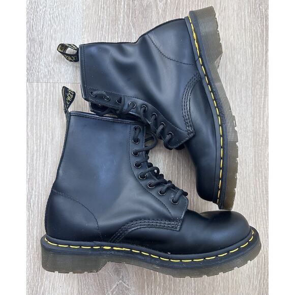 Dr. Martens|11821/1460 Airware Smooth Leather Lace Up Boots|Matte Black|SZ 7 - Picture 2 of 6